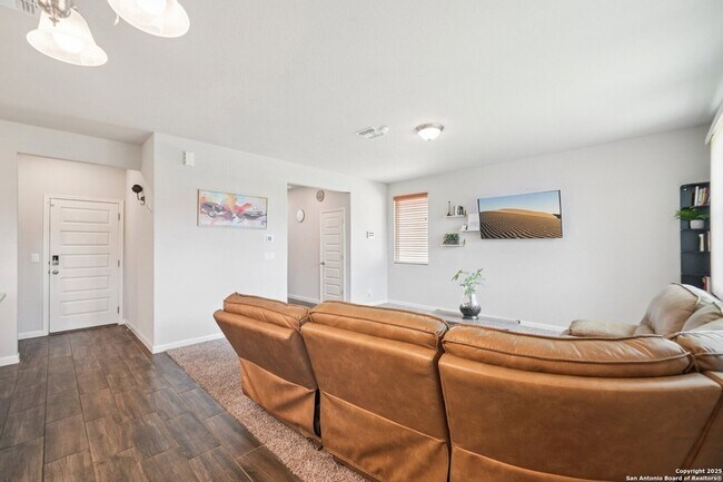 Foto del edificio - 14640 Sweet Clover