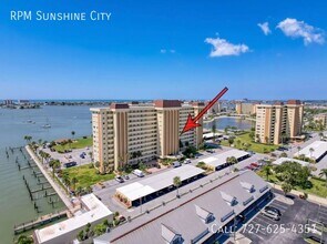 Building Photo - 4550 Cove Cir