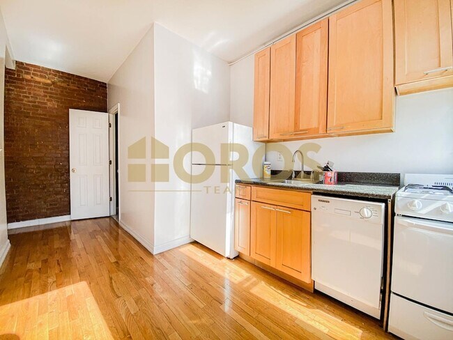 Foto del edificio - 273 E 3rd St