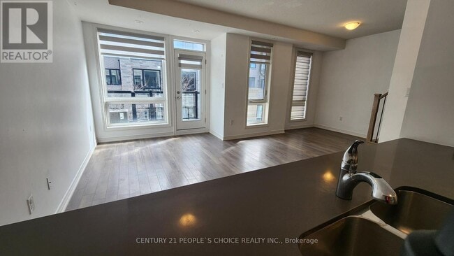 Photo du bâtiment - 9450 The Gore Rd