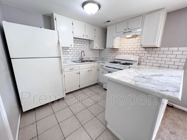 Building Photo - 5128 Booth Ave