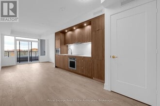 Building Photo - 259 The Kingsway