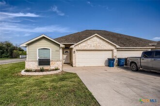 Building Photo - 3030 Douglas Fir Dr