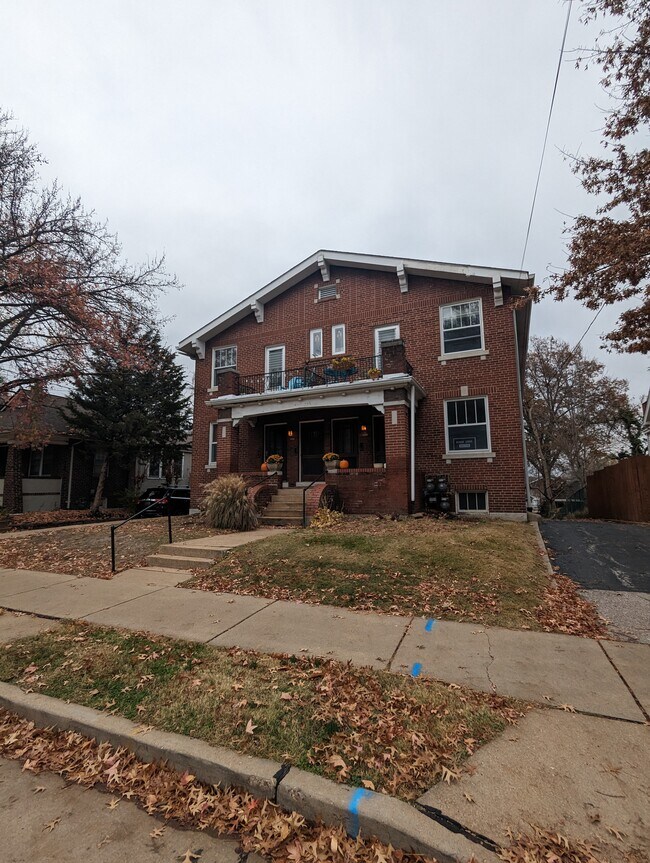 Foto del edificio - 2410 Bellevue Ave