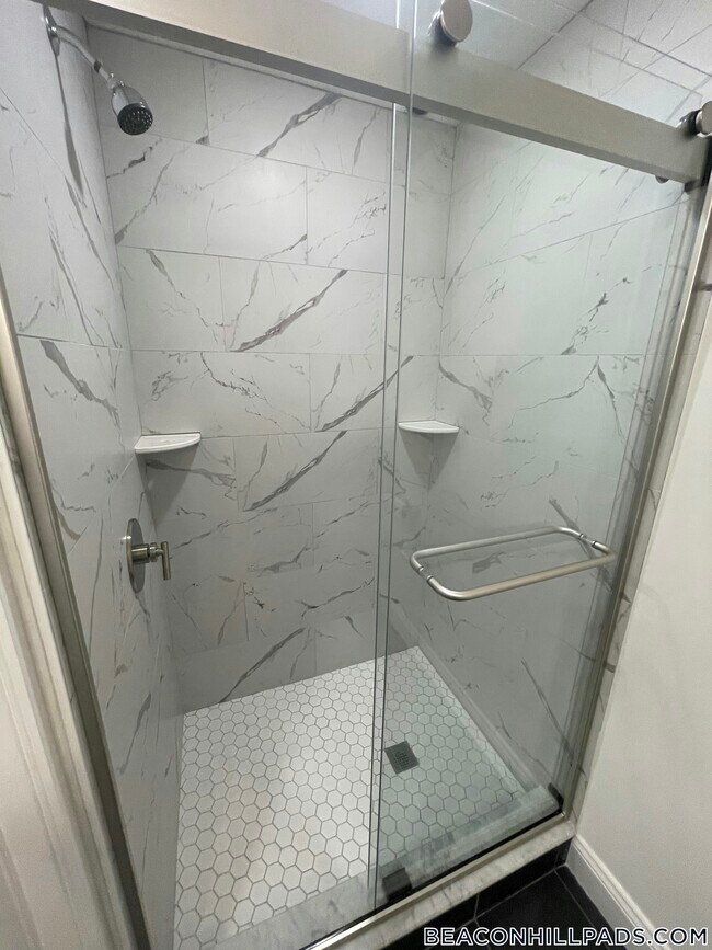 Foto del edificio - 31 Temple St