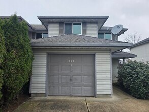 Building Photo - 264 Ecols St S