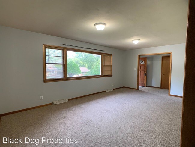 Building Photo - 4 br, 2 bath House - 2103 College Heights
