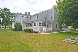 Building Photo - 405 Maple Ave