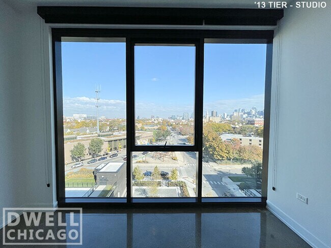 Foto del edificio - 1270 S Blue Island Ave
