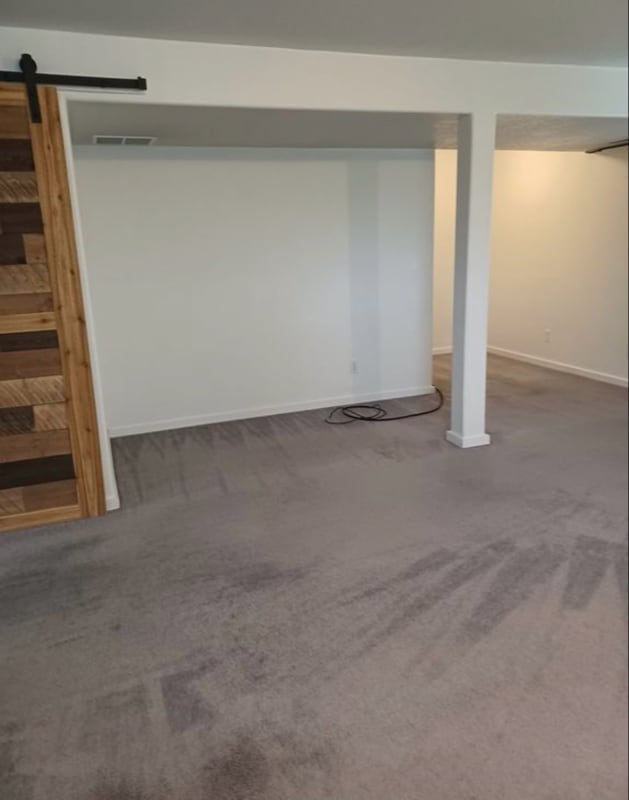 Building Photo - 1034 NW Ivy Dr