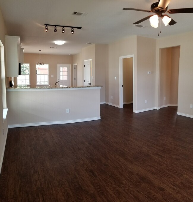 Foto del edificio - 603 Grayson St