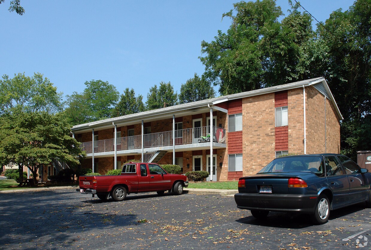 Foto del edificio - 101-103 Hedgecock Ave