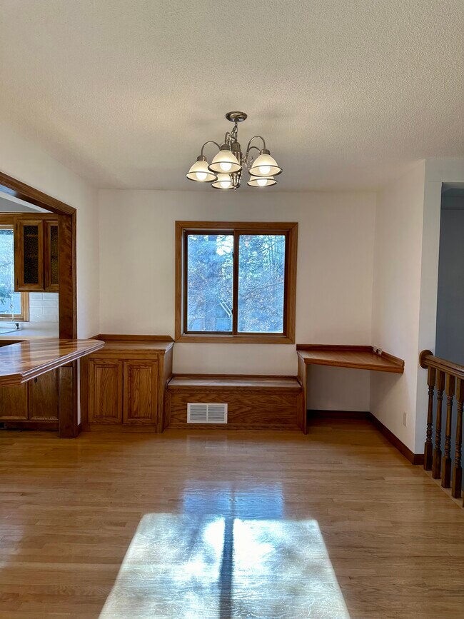 Foto del edificio - 7303 Glouchester Dr