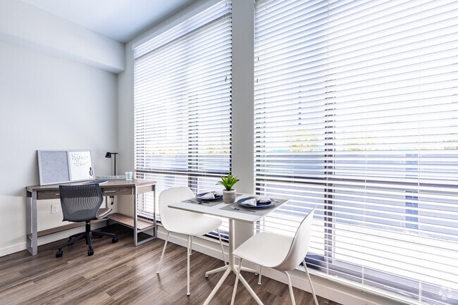 Studio - 583SF - Radius Orlando Apartments