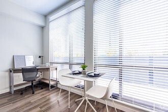 Studio - 583SF - Radius Orlando Apartments