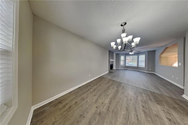 Building Photo - 214 Brookside Dr