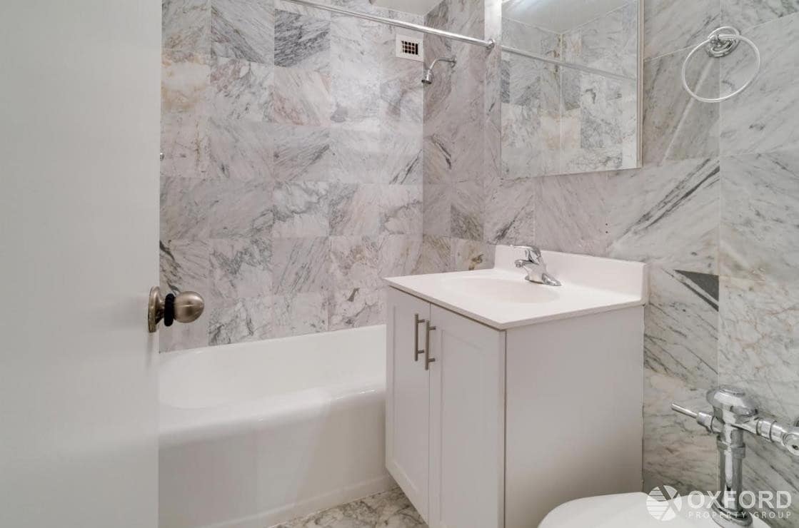 Building Photo - 435 East 79th Street