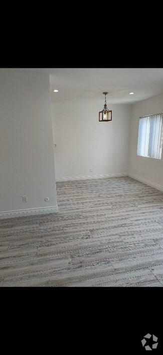 Building Photo - 3433 Madera Ave