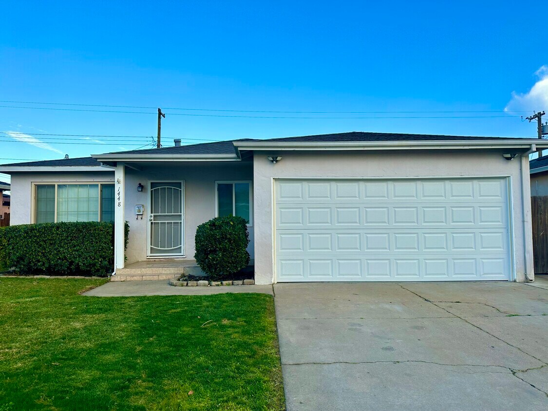 1448 S School St, Lodi, CA 95240 House Rental in Lodi, CA