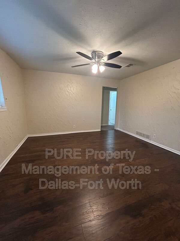 Building Photo - 3428 Statler Dr