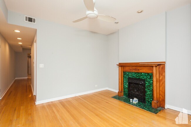 Foto del edificio - 904 W Grace St
