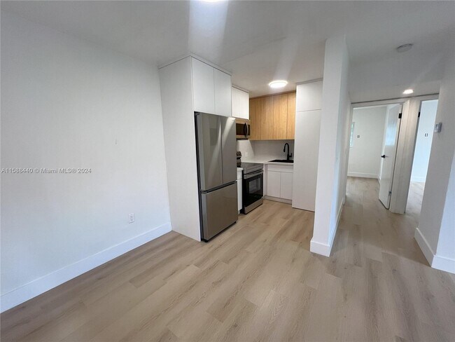 Foto del edificio - 1266 SW 6th St