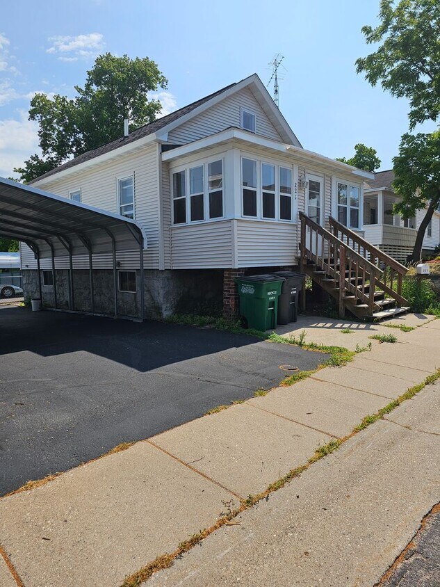 Foto principal - 2 Bedroom Wisconsin Rapids