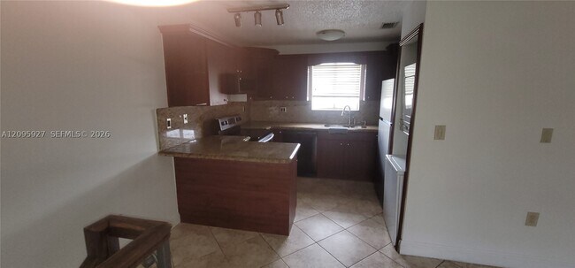 Foto del edificio - 3254 W 70th St