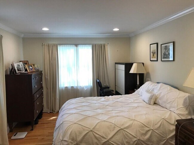 Foto del edificio - 15 Heath Hill