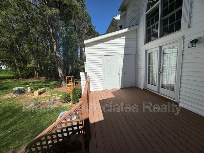 Foto del edificio - 5324 Goldenglow Way