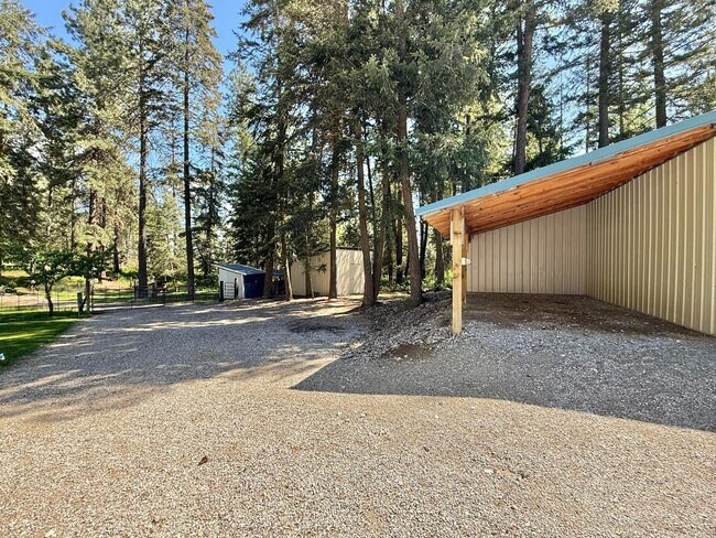 Foto del edificio - 5228 W Crosscut Rd