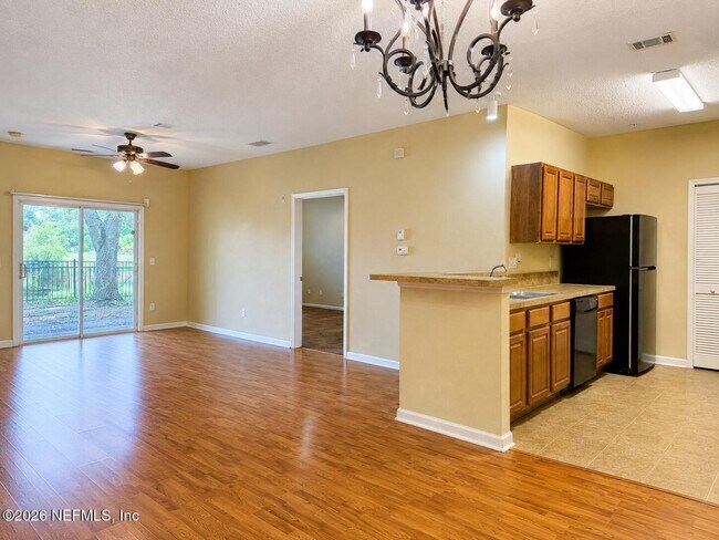 Foto del edificio - 3631 Kirkpatrick Cir