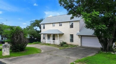 Building Photo - 1207 Orlando Rd