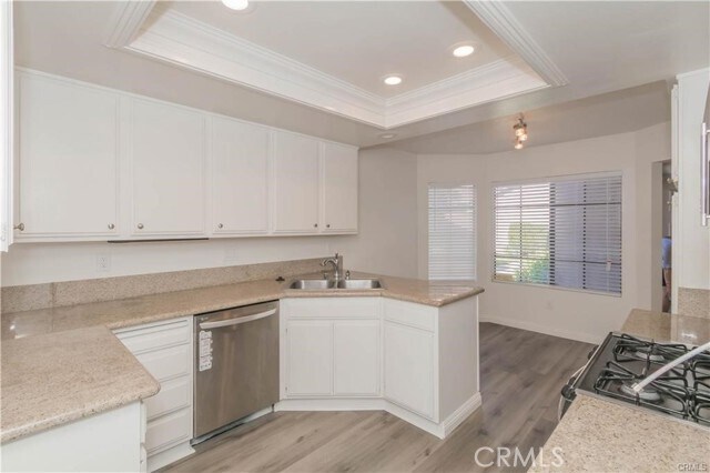Building Photo - 2427 Plaza De Vista