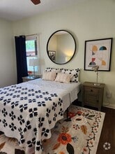 Building Photo - 4564 E Talmadge Dr