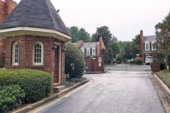 Foto del edificio - 5 Jefferson Hill Pl NE