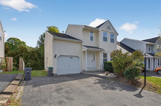 Foto del edificio - 29A Mapleridge Ave