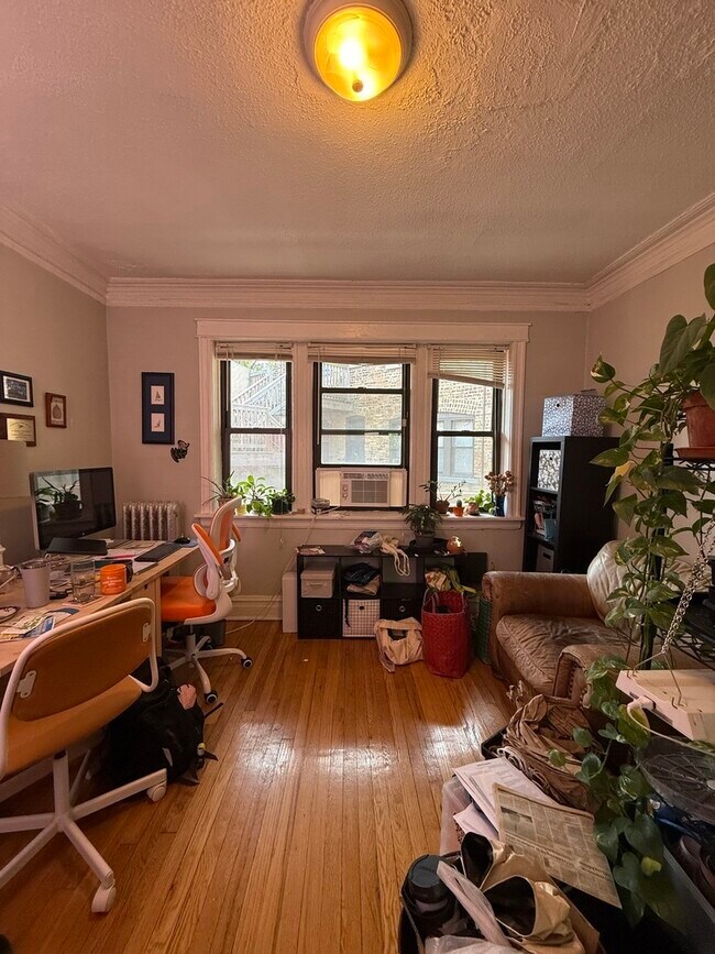 Foto del edificio - 1335 W Ardmore Ave