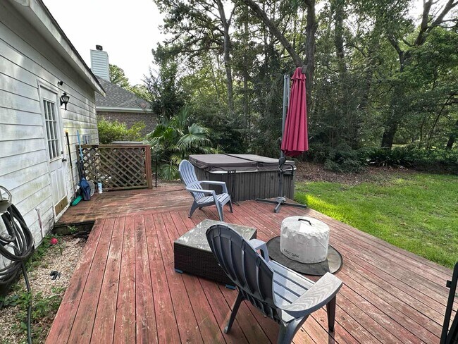 Foto del edificio - 235 Island Creek Ln