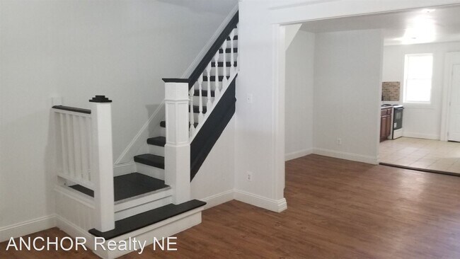 Building Photo - 3 br, 1 bath House - 57 N Felton St