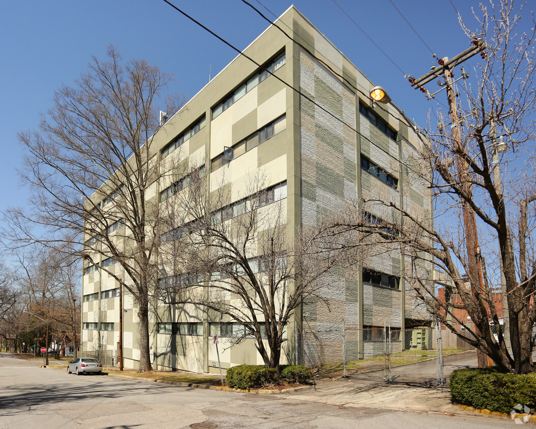 Building Photo - East Lake House Apartments