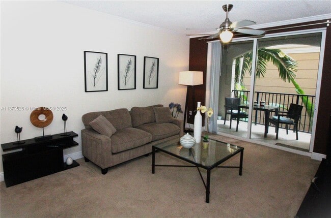 Foto del edificio - 17150 N Bay Rd