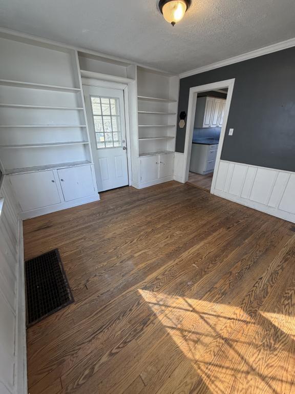 Foto del edificio - 143 Clifton Dr