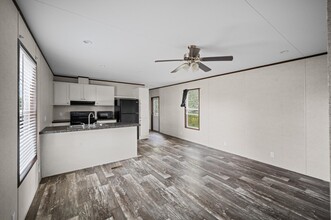 Building Photo - 423 Silliman St