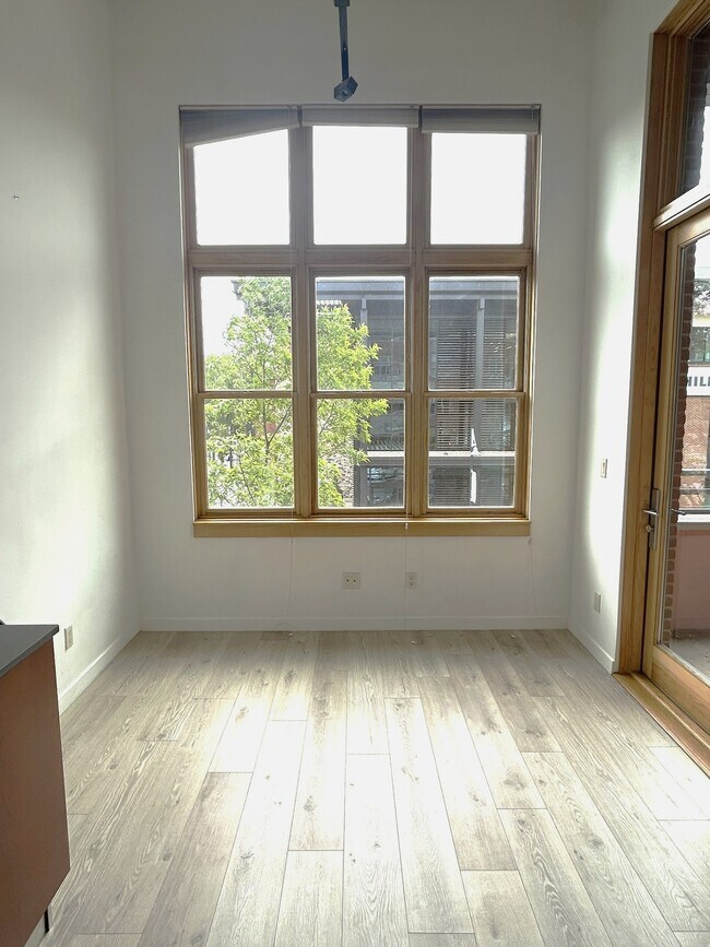 Foto del edificio - 231 Robinson St