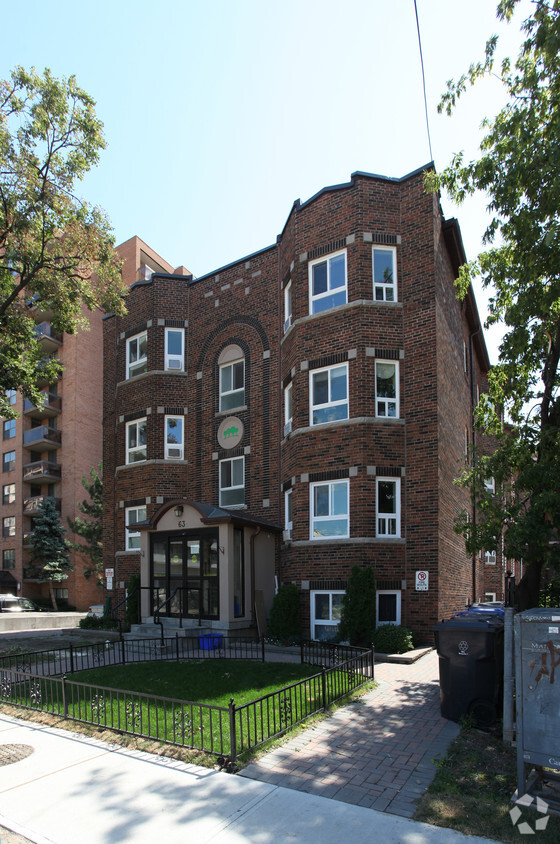 Photo du bâtiment - Residences at Sixty Three