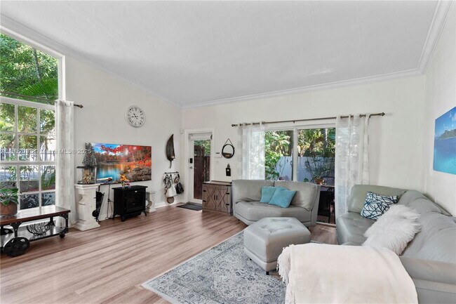Foto del edificio - 2900 Whitehead St