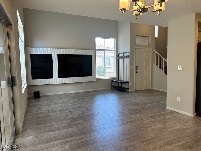 Foto del edificio - 2427 Cliffwood Dr