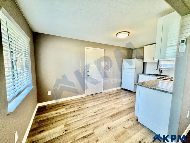 Foto del edificio - 316 S Gertrude Ave