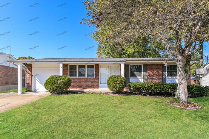 Foto principal - 1365 Bluefield Dr